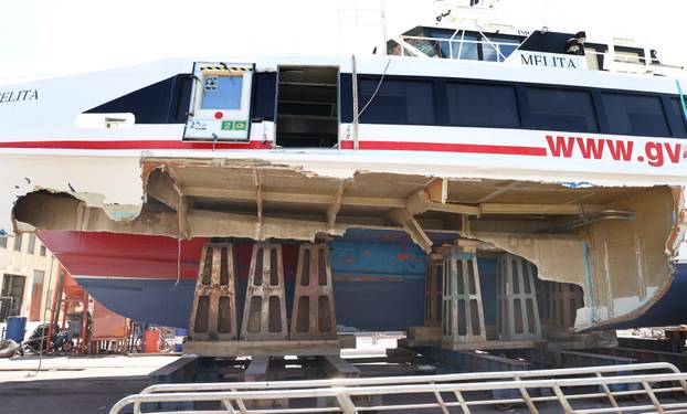 Ošte?eni katamaran Melita dotegljen u šibensko brodogradilište Iskra