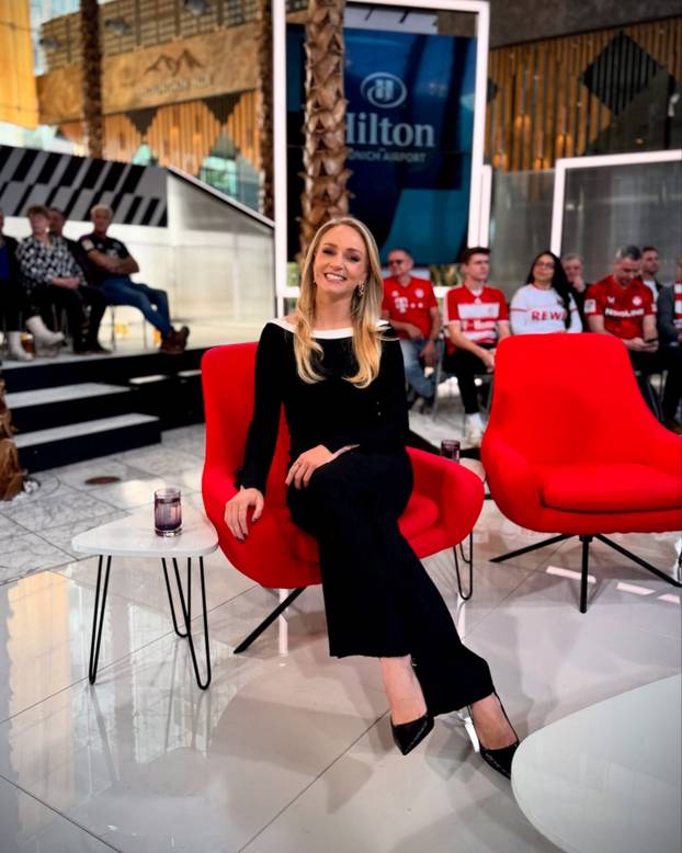 FOTO Napravila gaf uživo koji je obišao Europu. Atraktivna TV voditeljica ljubi Kovačeva šefa