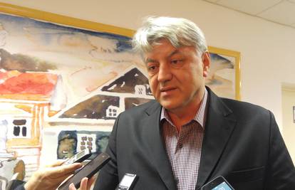 Komadina:  Jasno da je Tihomir Orešković stranački premijer