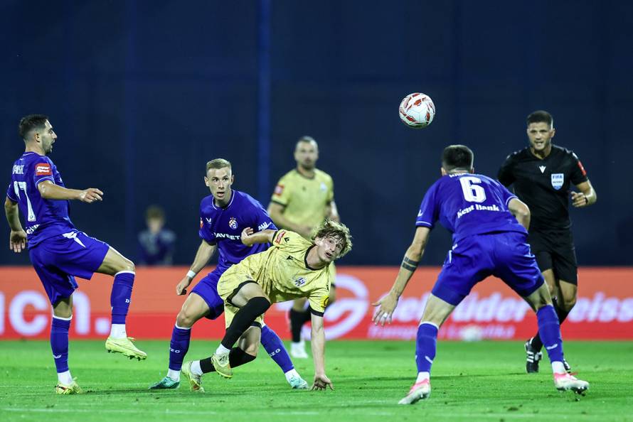 Zagreb: GNK Dinamo i NK Lokomotiva susreli su se u 8. kolu SuperSport HNL-a
