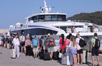 Krenule ljetne turističke gužve. Ministar: 'Ne treba nam rast u sezoni, treba odrediti granice'