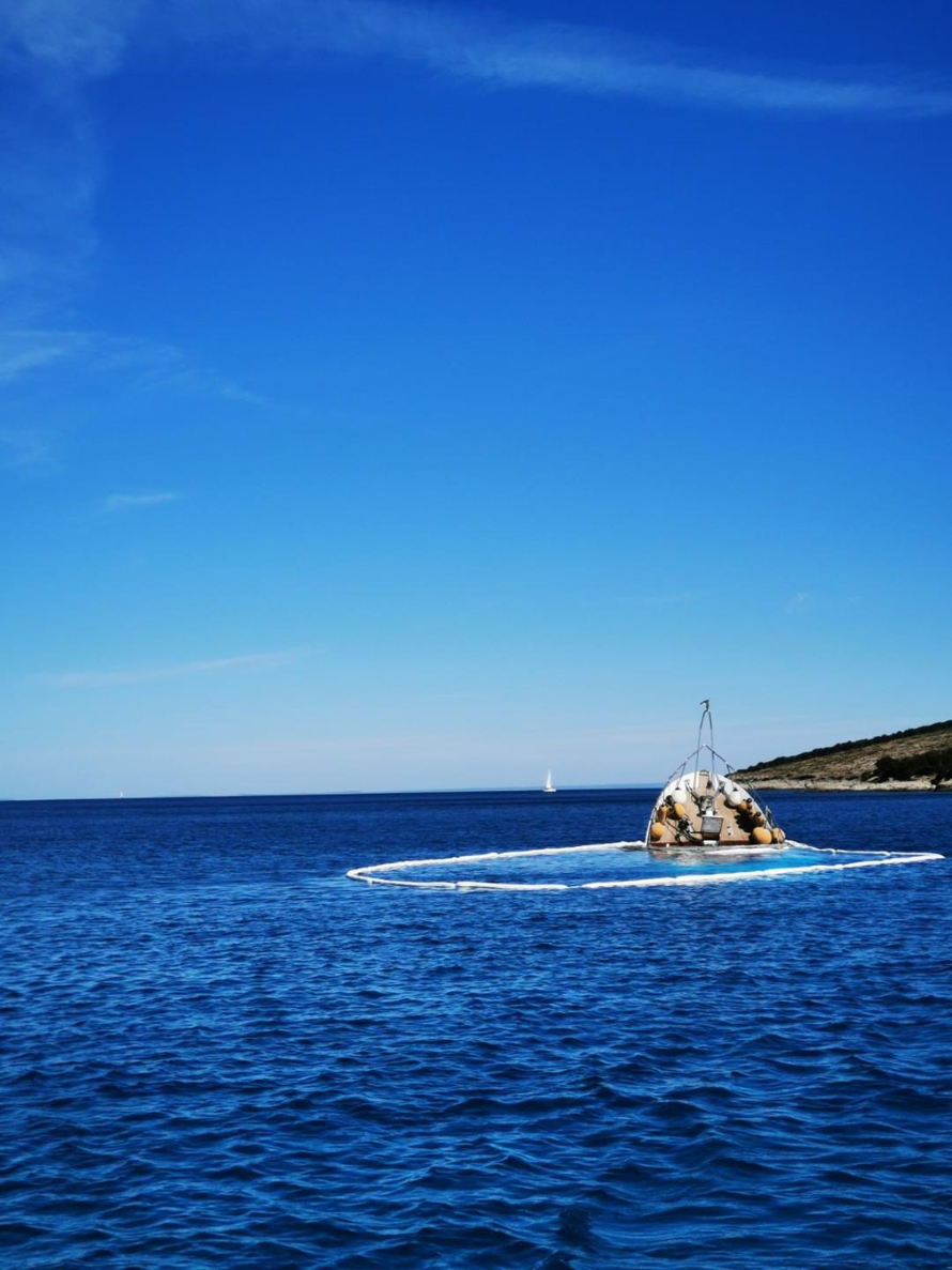Jahta koja je potonula u blizini Lošinja imala četiri tone nafte! Spriječili su golemu katastrofu