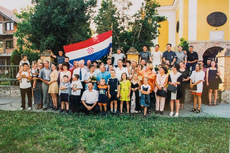 Eva i njenih 99 potomaka: 'Ona je htjela da svi dođemo na njen 90. rođendan - i većina nas je!'