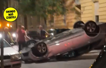 VIDEO Auto u Zagrebu udario u parkirane aute, kamen, hidrant i zgradu pa završio na krovu