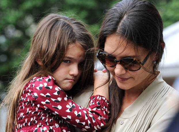 Katie Holmes and Suri take a trip to the park - New York