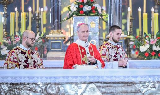 FOTO Nadbiskup Kutle&scaron;a na misi za blagdan Alojzija Stepinca govorio o "dvije Hrvatske"