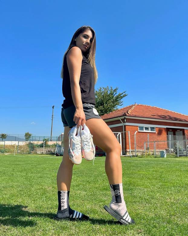 FOTO Tursku sutkinju zbog seks skandala izbacili iz nogometa. Pogodite čime se sada bavi...