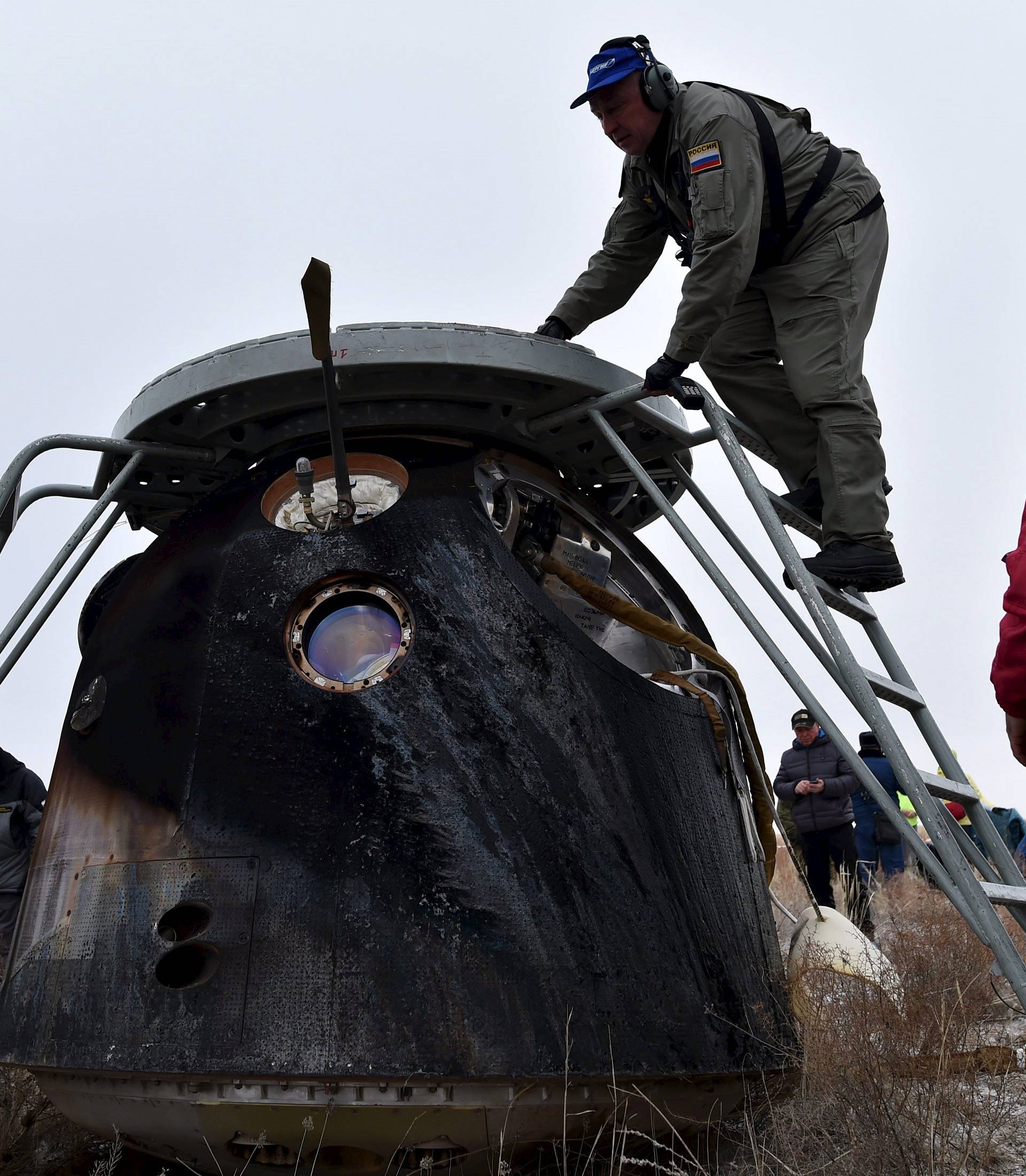 Nakon godine dana u svemiru astronaut se vratio na Zemlju