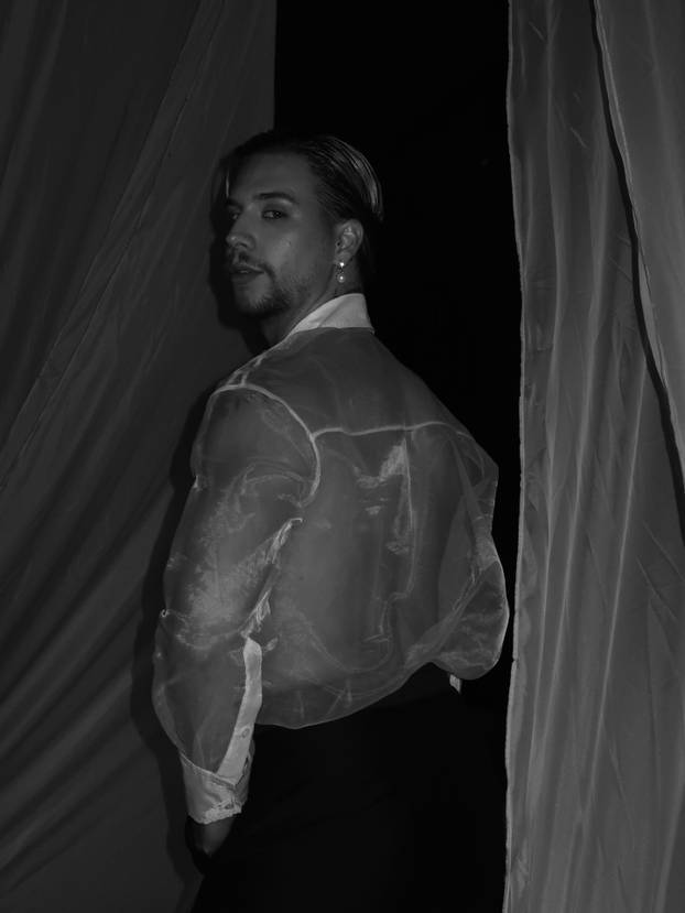 FOTO Influencer Marco Cuccurin  u prozirnoj košulji oduševio pratitelje: 'Za čarobnu večer'