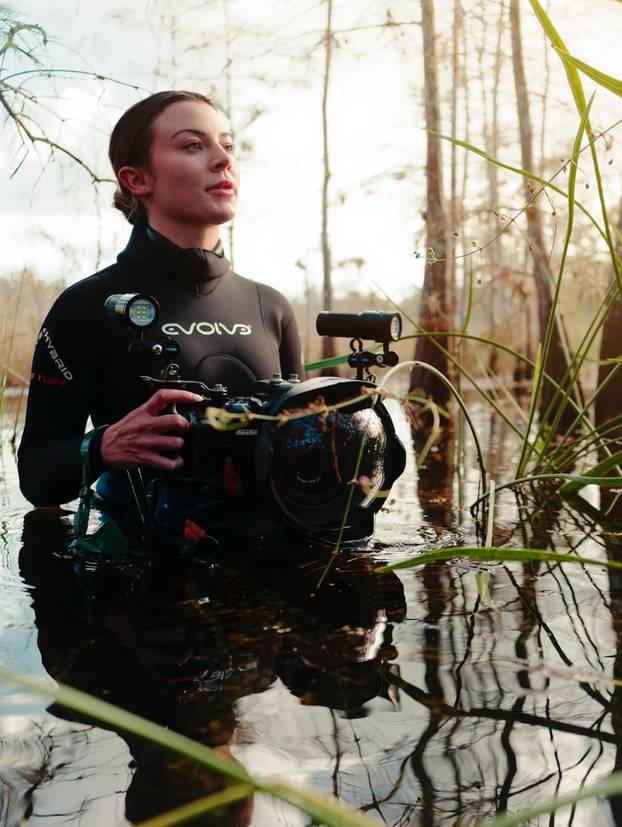 FOTO Zovu je najzgodnijom i najhrabrijom znanstvenicom: 'Ne bojim se krokodila ni zmija'