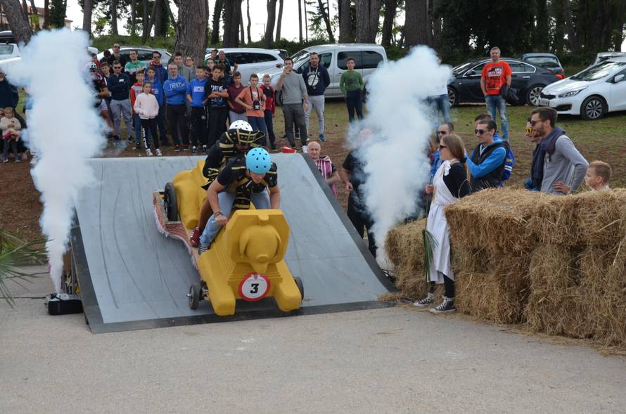 U Poreču ludovali genijalnim vozilima domaće proizvodnje