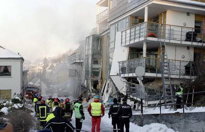 Urušena šesterokatnica u Norveškoj još uvijek gori