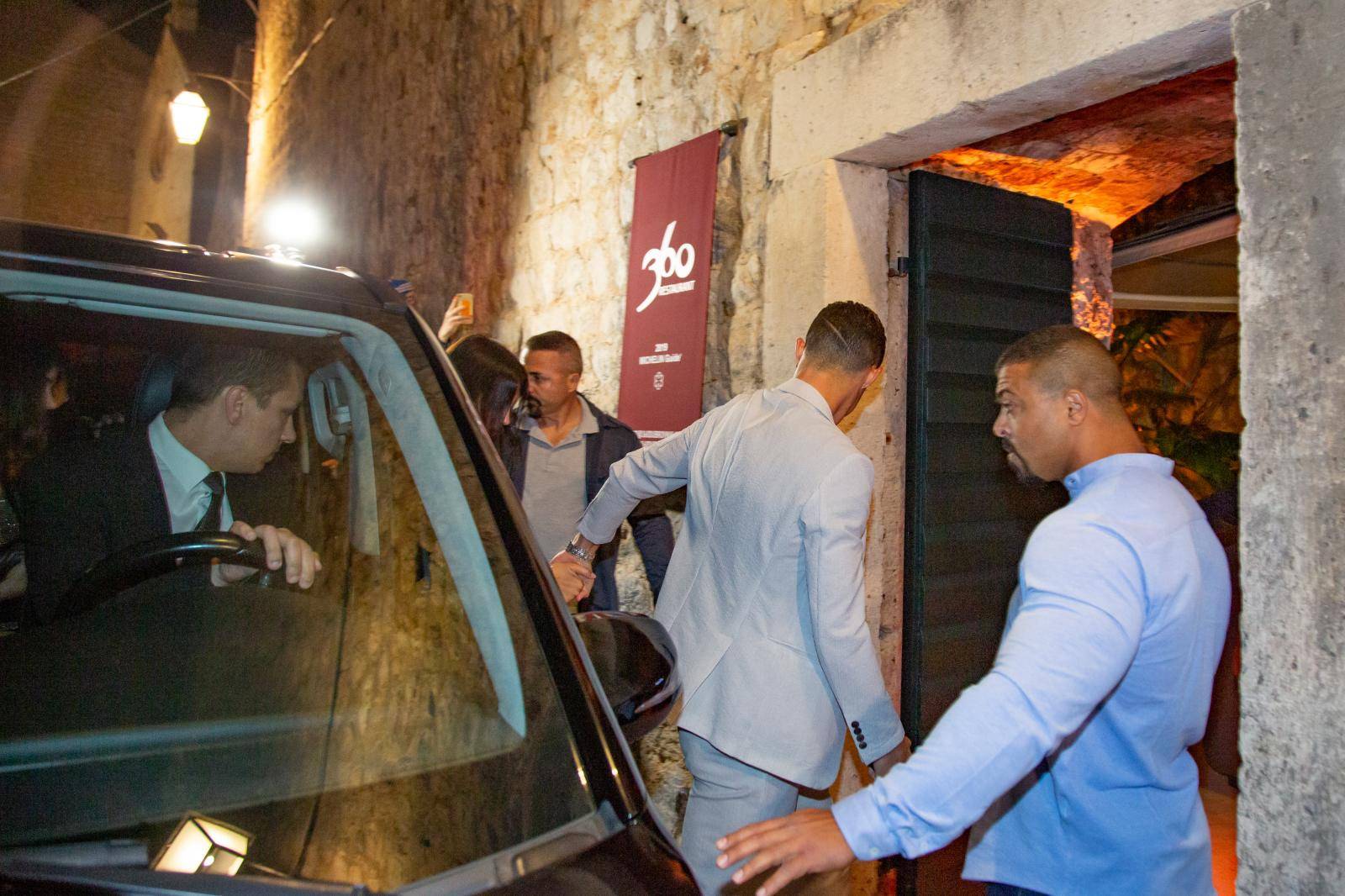 Dubrovnik: Ronaldo i društvo večerali u poznatom restoranu