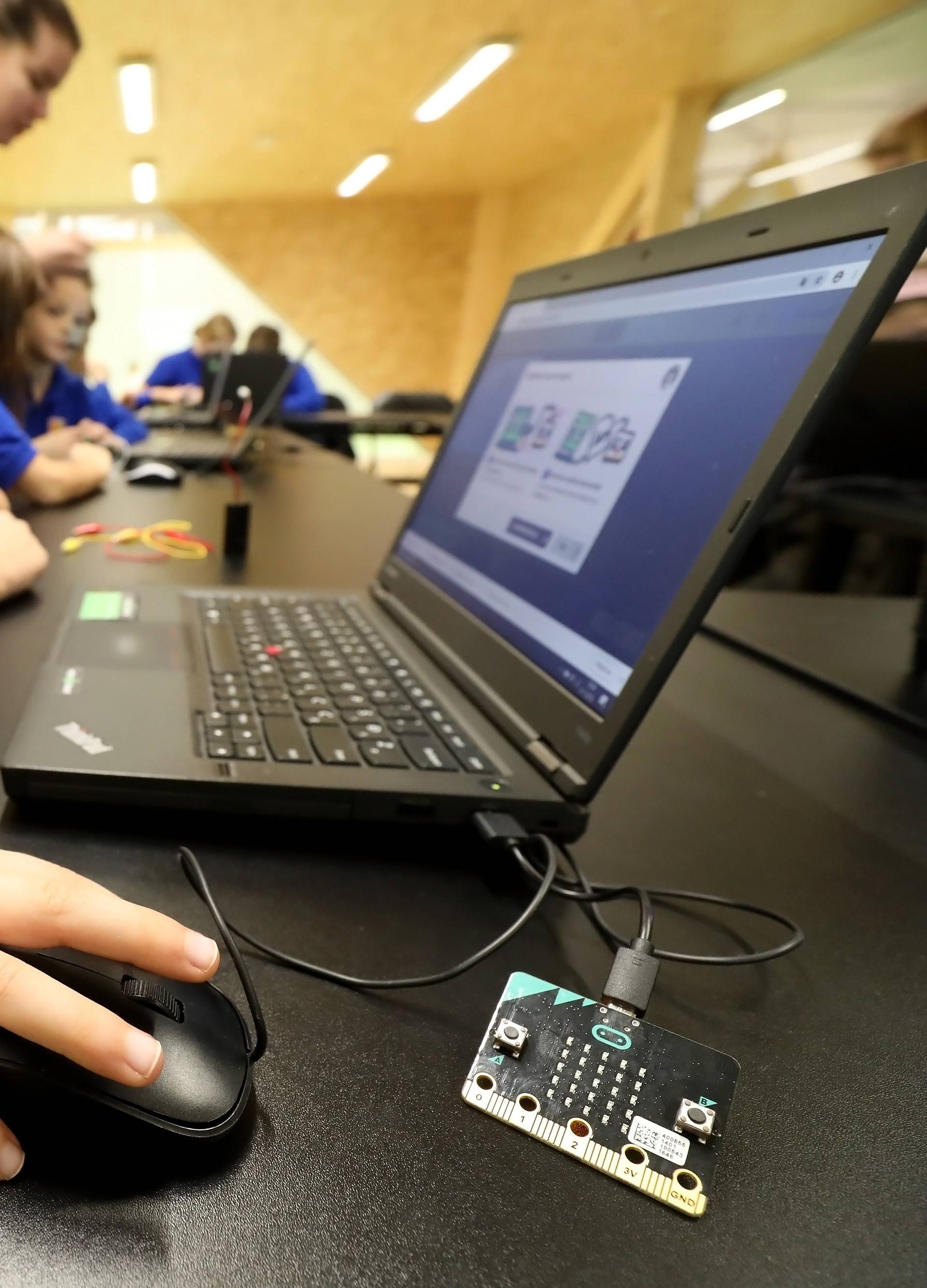 STEM revolucija: Učenici će programirati od prvog razreda