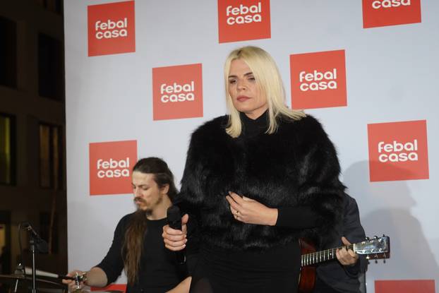 Beograd: Martina Vrbos pjevala na otvorenju novog showrooma Febal casa