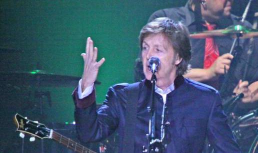 Hendrix, McCartney i M. Davis skoro su  osnovali supergrupu