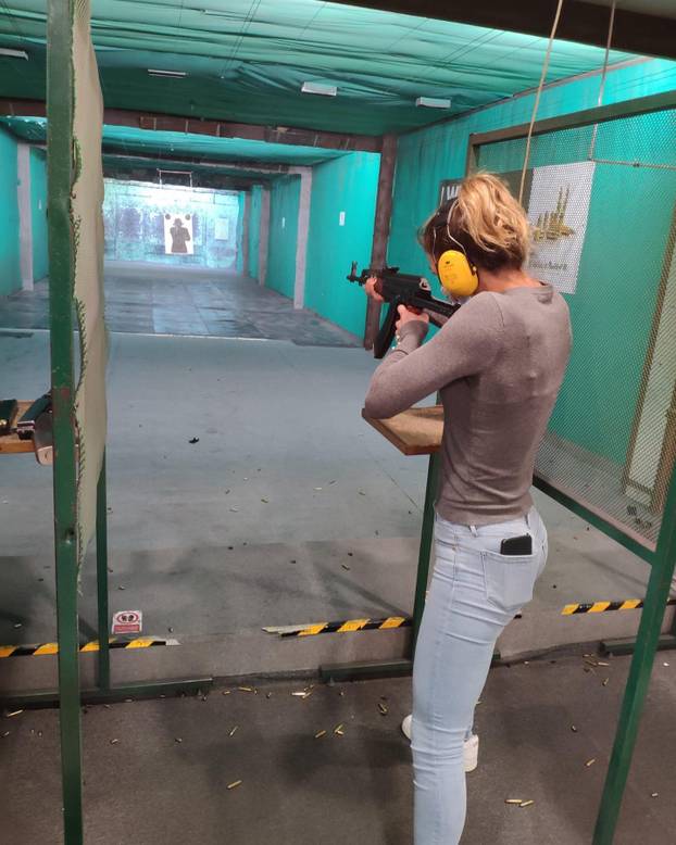 FOTO Zadarska tenisačica i bivši košarkaš Cibone objavili zaruke