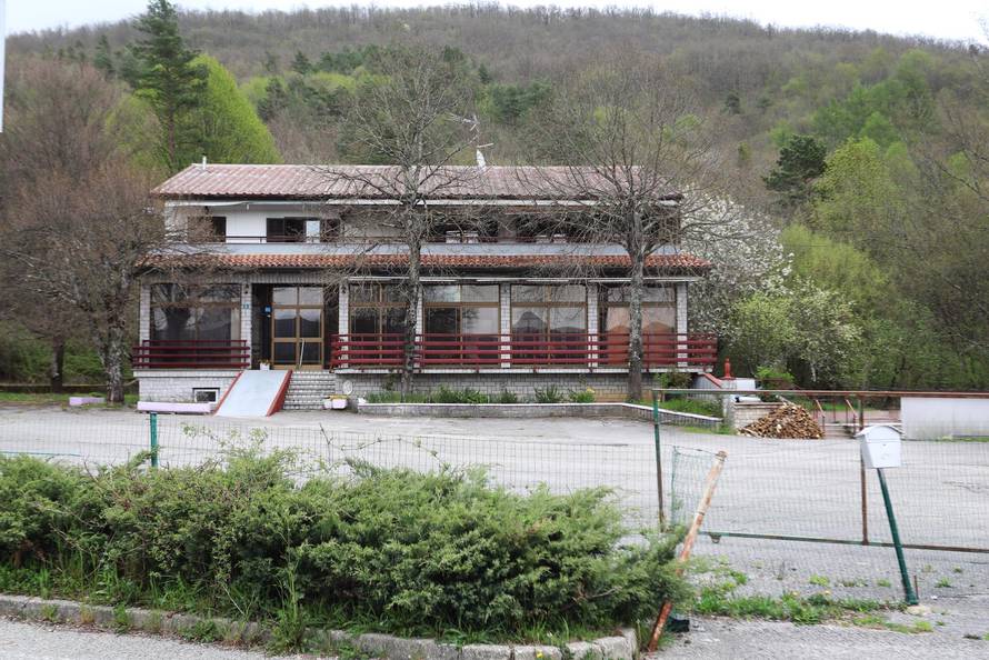 Rupa: Napušteni dom za starije osobe Eddy