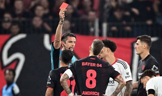 VIDEO Spektakl u Bundesligi: Bayer Leverkusen pobijedio Eintracht s dva igrača manje!