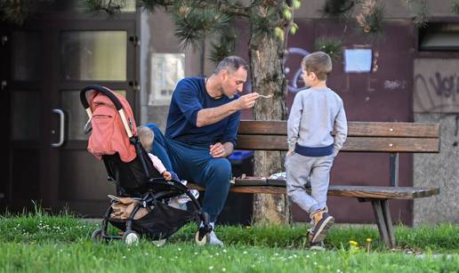 Joe Šimunić s osmijehom na licu u Maksimiru igrao se s djecom