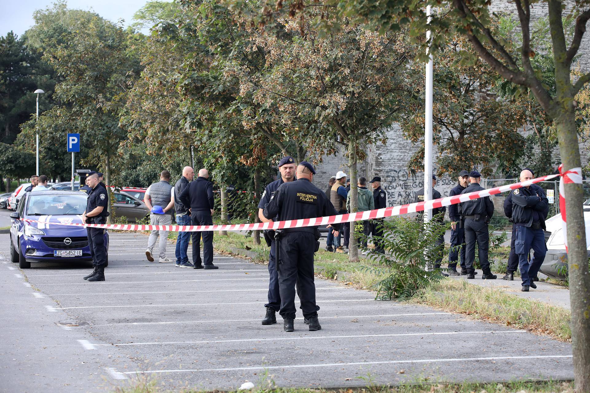 Zagreb: Počelo rušenje zgrade u Paromlinskoj 17