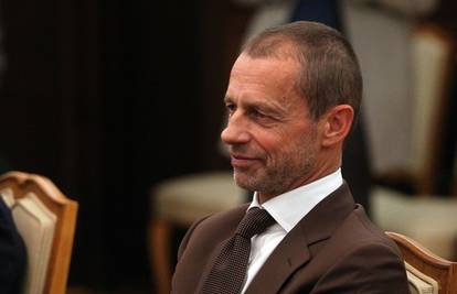 Čeferin o Modriću: Rekao mi je da ga ne zanima veća zarada nego da želi dugo igrati...