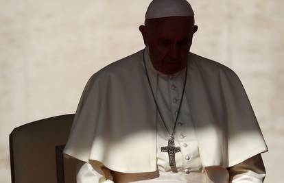 Papa uz migrante: 'Ne smijemo se oglušiti na očajnički plač...'