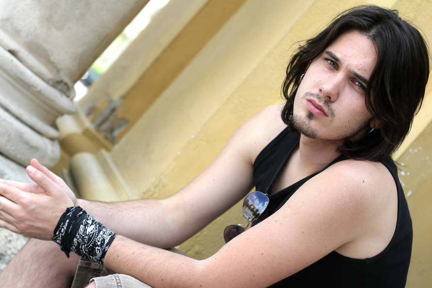 'Razvalio' Vanninu pjesmu: Svi pričaju o nastupu Dine Jelusića