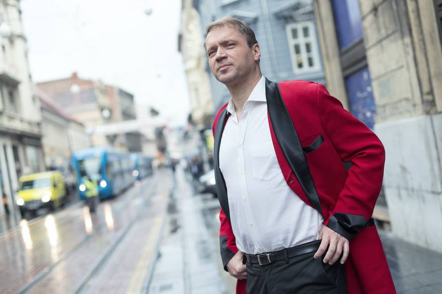 Koliko zarađuju autori božićnih hitova? Zamp mu platio 150 kn