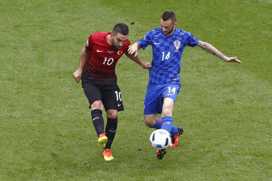 Turkey v Croatia - EURO 2016 - Group D