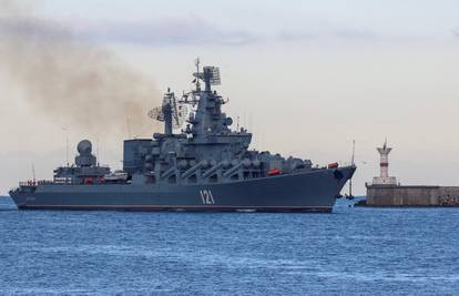 SAD vjeruje da su potopljeni ruski brod Moskva pogodile dvije ukrajinske rakete