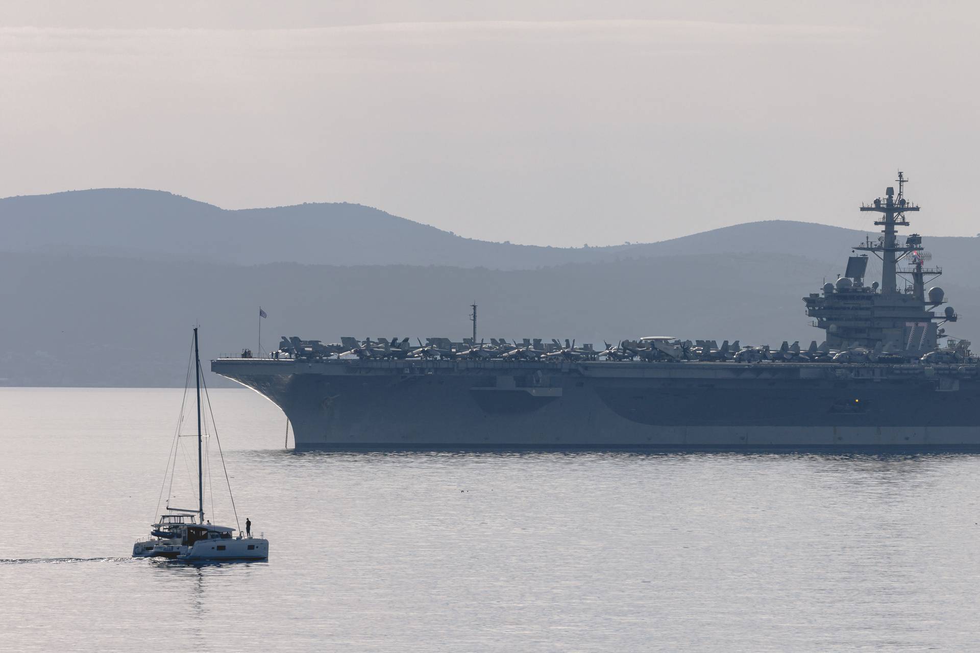 U Split uplovio najveći američki nosač aviona USS George H.W. Bush