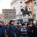 FOTO Prosvjed umirovljenika protiv siroma&scaron;tva, korupcije i kriminala na glavnom Trgu