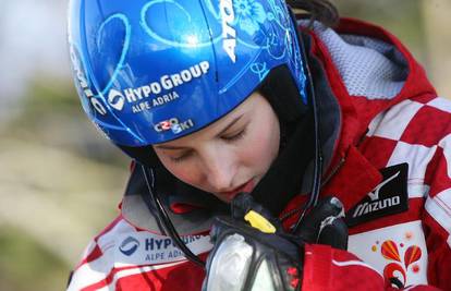 Loše izdanje skijašica: Ana izletjela, Nika posljednja