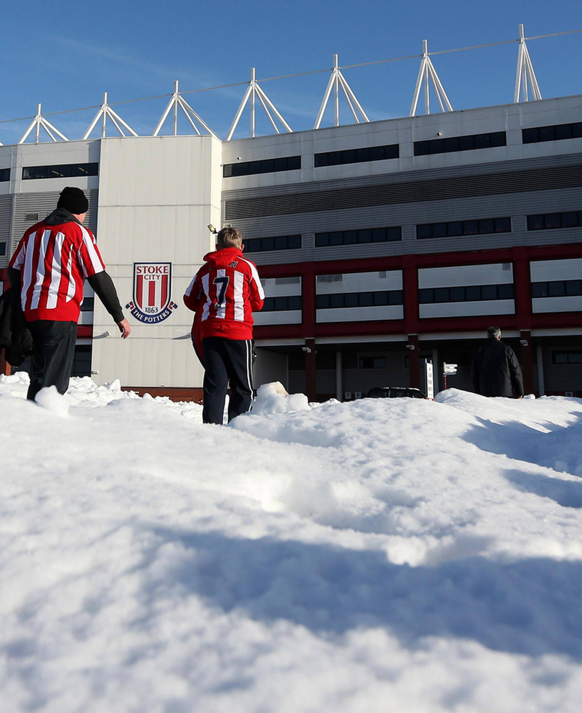 Soccer - FA Cup - Fourth Round - Stoke City v Manchester City - Britannia Stadium