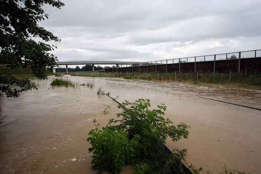 Očaj u Lekeniku: 'Čim počne padati kiša mi smo pod vodom'