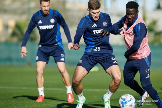 FOTO Hajdukovce u Španjolskoj dočekali idealni uvjeti. Gattuso s kapom 'dirigirao' igračima