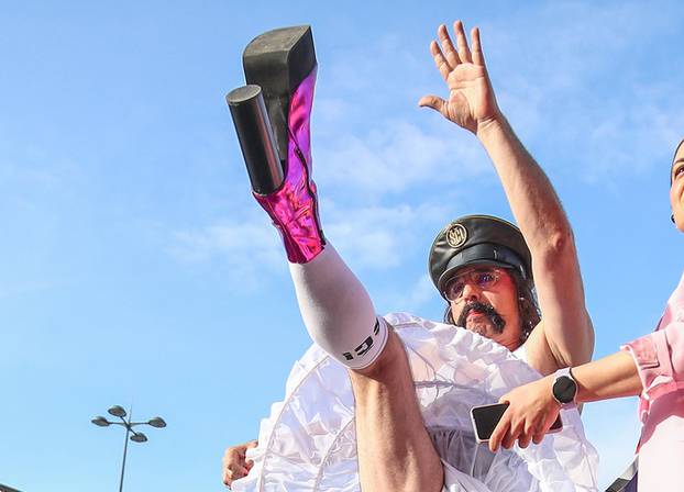 Liverpool: Mrle nakon ceremonije otvaranja Eurovizije pokazao gipkost i raskoš kostima