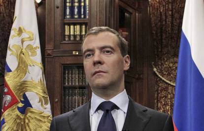 Medvedev: Članice Pussy Riota treba pustiti iz zatvora 