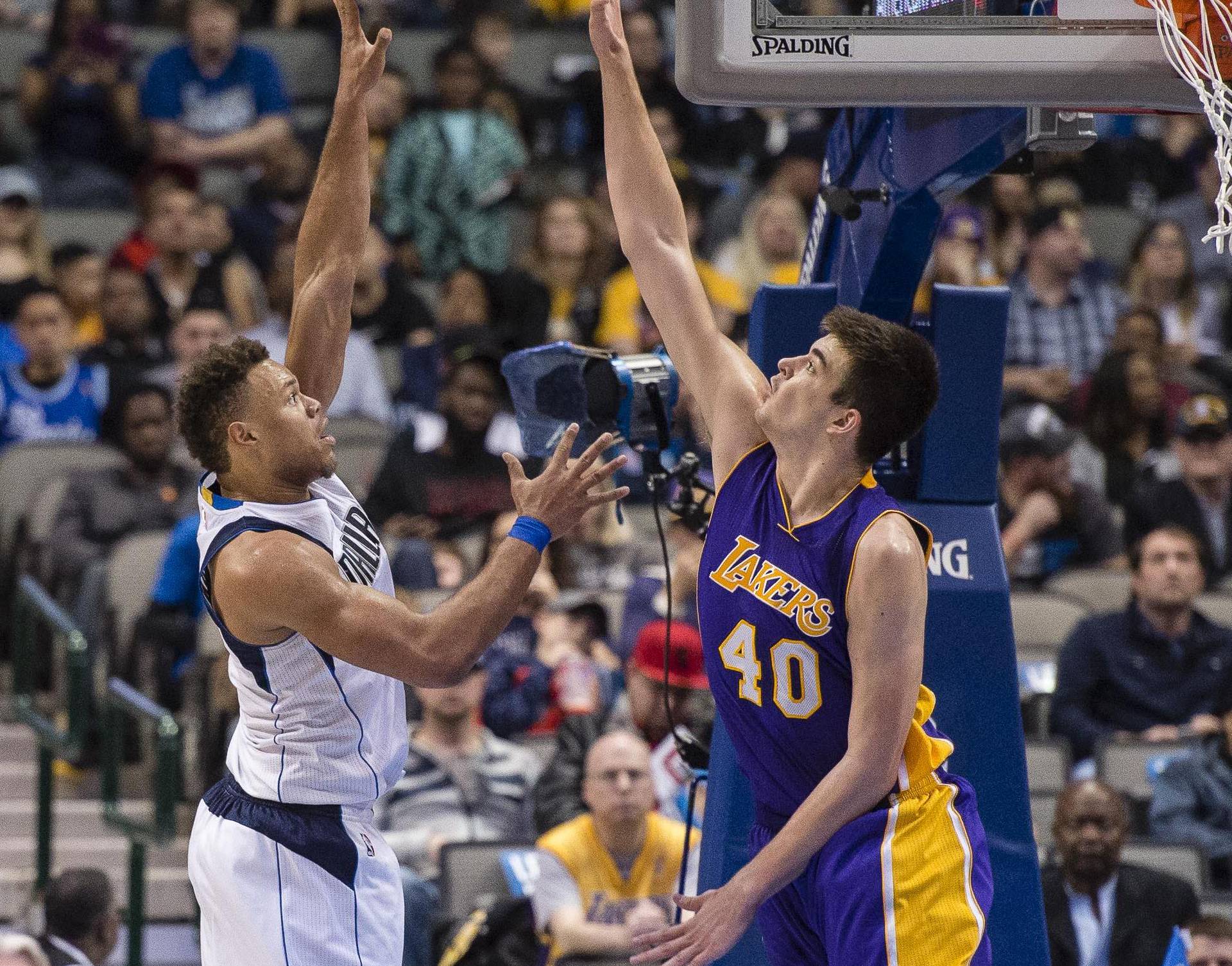 NBA: Los Angeles Lakers at Dallas Mavericks