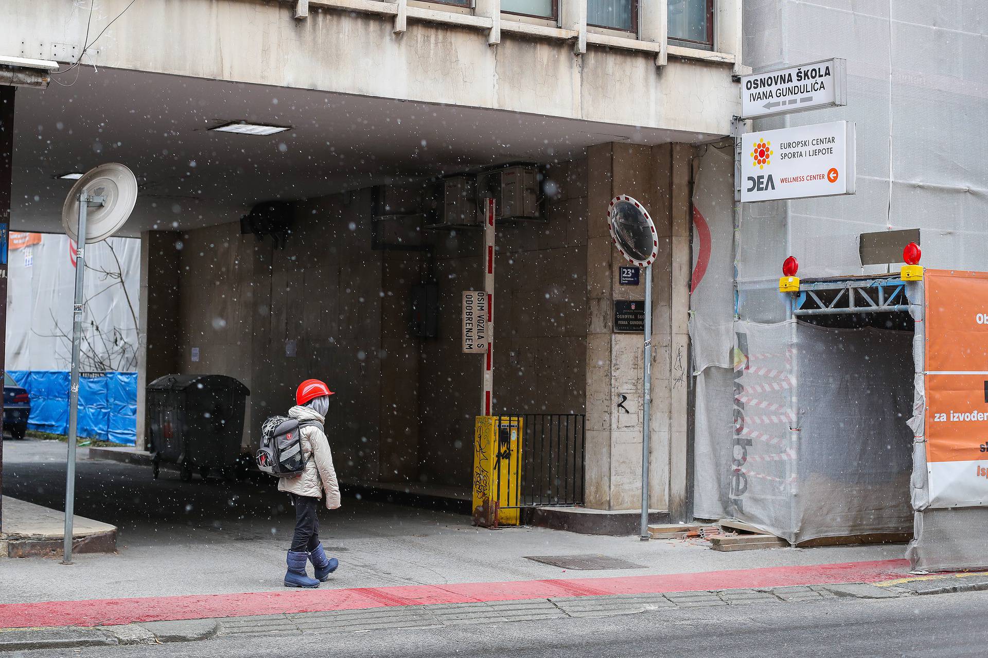 Roditelji zagrebačkih škola u centru traže zaštitu svoje djece: Napravite zaštitne koridore!