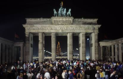 Njemačka obilježila 30-tu obljetnicu pada Berlinskog zida