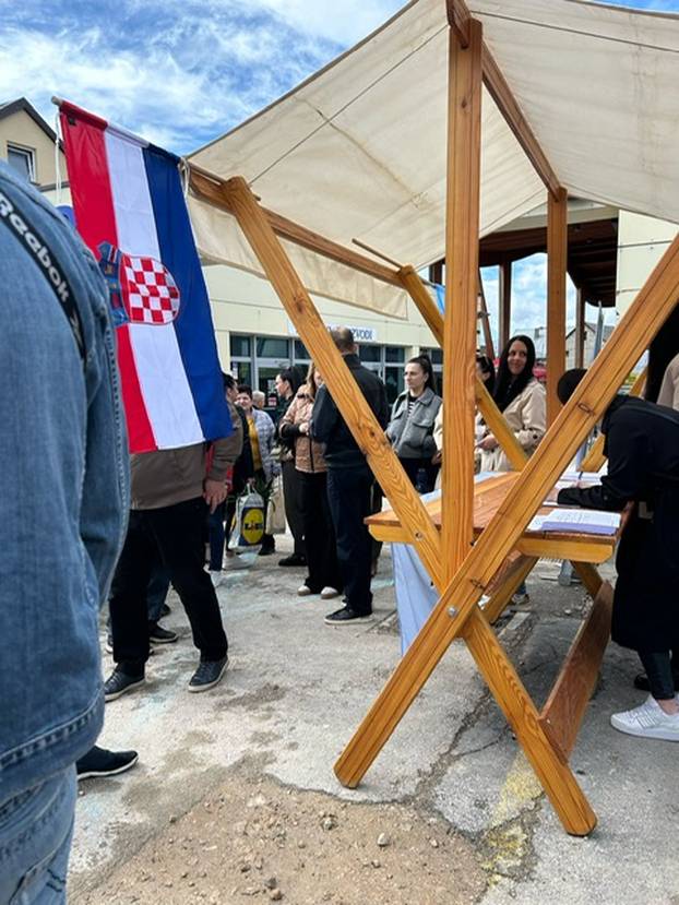 GALERIJA U Gospiću se odluka carice Marije Terezije koristi za kampanju uoči lokalnih izbora