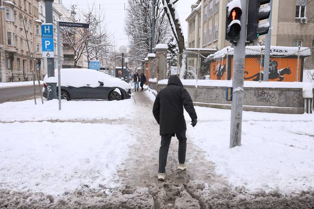 Zagreb: Plo&ccaron;nik uz Traumu nije o&ccaron;i&scaron;&cacute;en