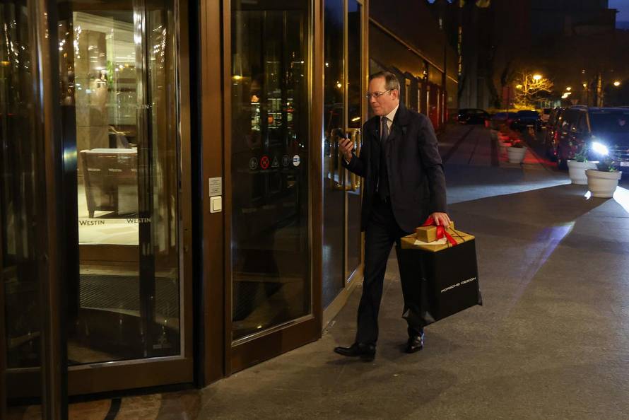 Zagreb: Dolazak uzvanika na svadbu Marijana Kustića i Nike Perenčević