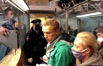 Ruski vrhovni sud odbacio Navaljnijevu žalbu jer mu zatvor ne dopušta pisati