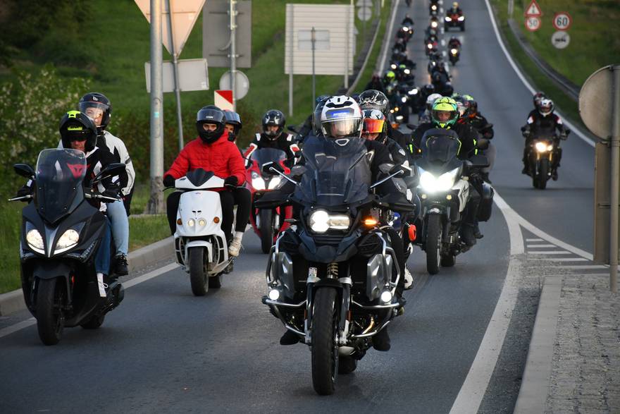 Tradicionalna moto-budnica u Bjelovaru