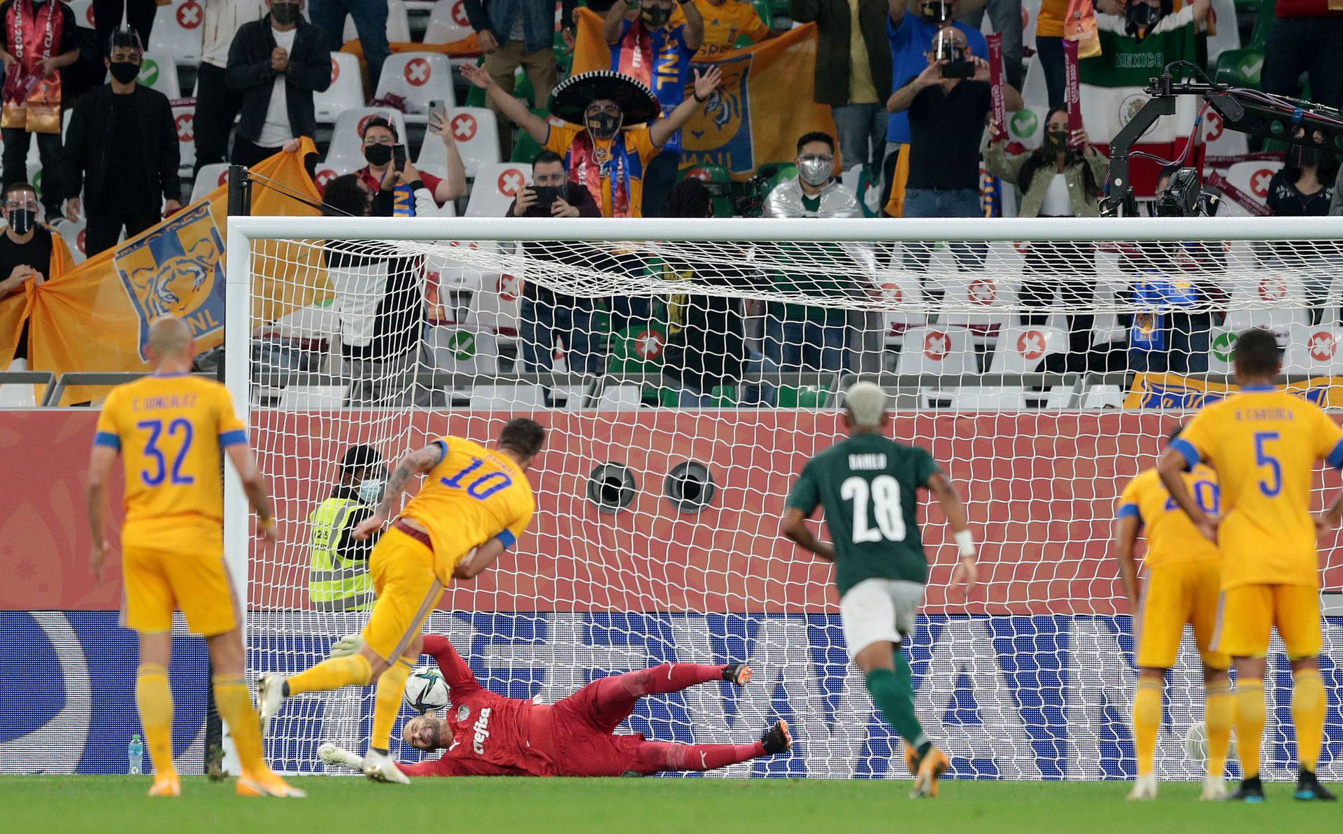 Club World Cup - Semi Final - Palmeiras v Tigres UANL