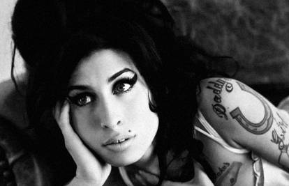 Počelo je snimanje biografskog filma o  Amy Winehouse: Sad je objavljena i prva fotka glumice