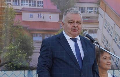 SRAMOTA Gradonačelnik je pred prvašićima izvalio: 'Kako lijepo, nemate nijednog Muhameda...'